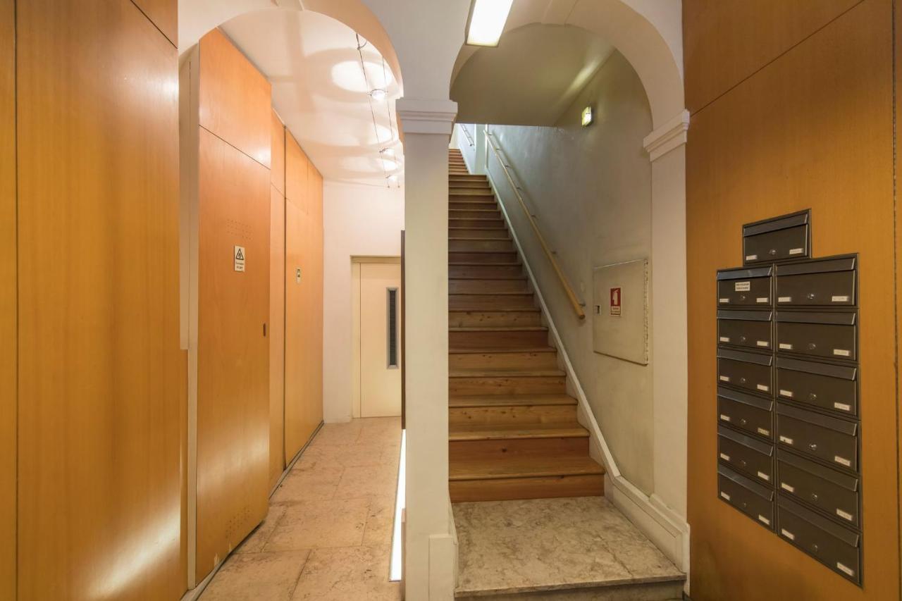 Lovelystay - Downtown Cosy Wonder Lisboa Eksteriør billede